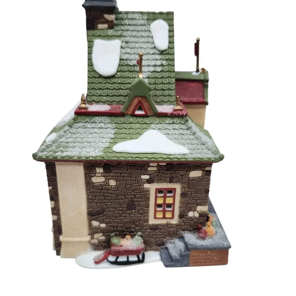 Dept 56 North Pole Series North Pole Express Depot Porcelain Hand Painted VTG 93